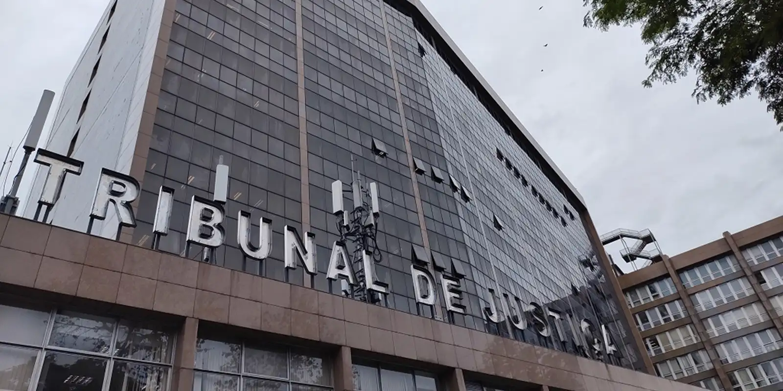 Júri de assassino do bicheiro Fernando Iggnácio é retomado nesta sexta