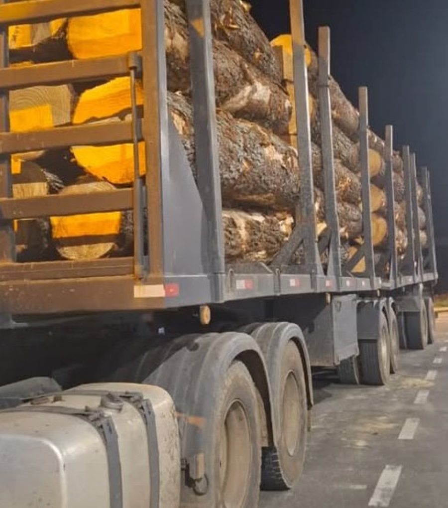 Polícia Militar Rodoviária retém carreta com 12 toneladas de excesso de peso em Gravatal